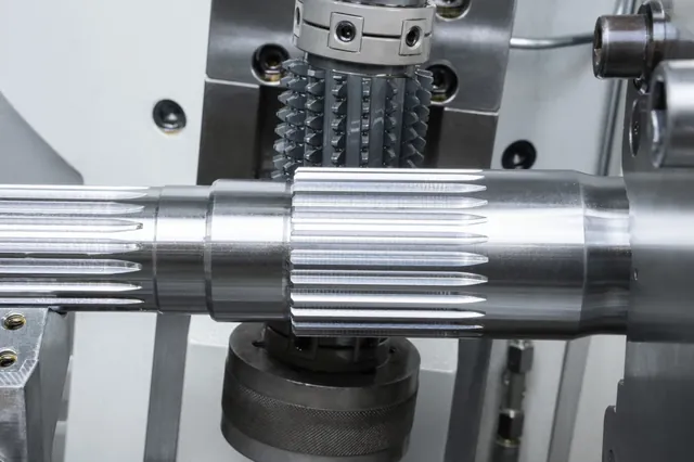 Gleason 250HL - горизонтальный CNC-станок зубофрезерования и профильного фрезерования длинных валов, червяков и роторов
