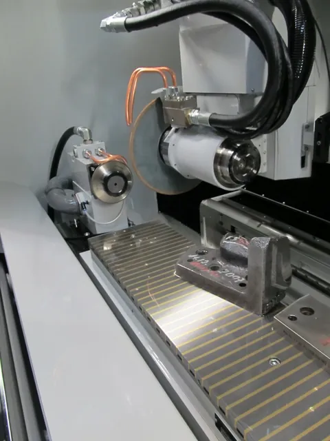 Schneeberger corvus NGB BPP - профильное CNC шлифование кузовного ножа и специальных режущих компонентов