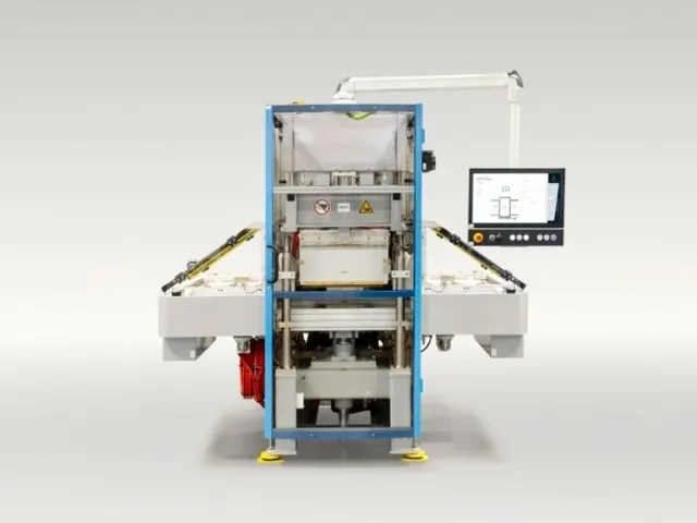 KIEFEL Shuttle table system KST - official KIEFEL product image for thermo-contact welding